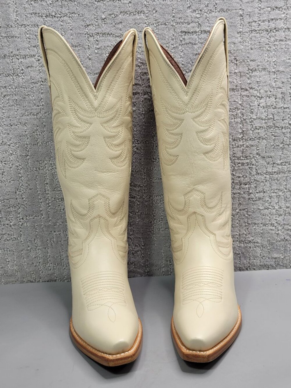Tecovas the Annie Women's Size US 5.5B Bone Cowhide Cowgirl Boots